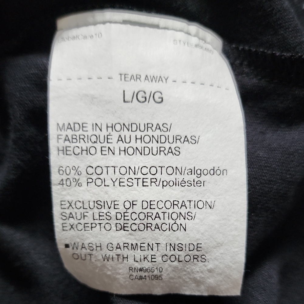 NWT Under Armour Black Graphic T-Shirt - Picture 5 of 5